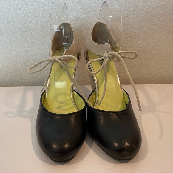 Seychelles Vintage Retro Tie Heels - Picture 2 of 10